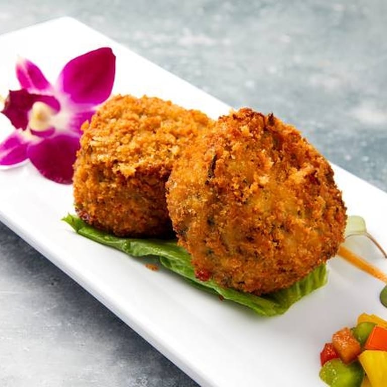 Savor Our Crab Cakes