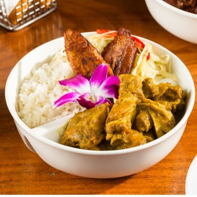 Roti with Curry Chicken.