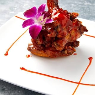 Bammie with Chicken Wings